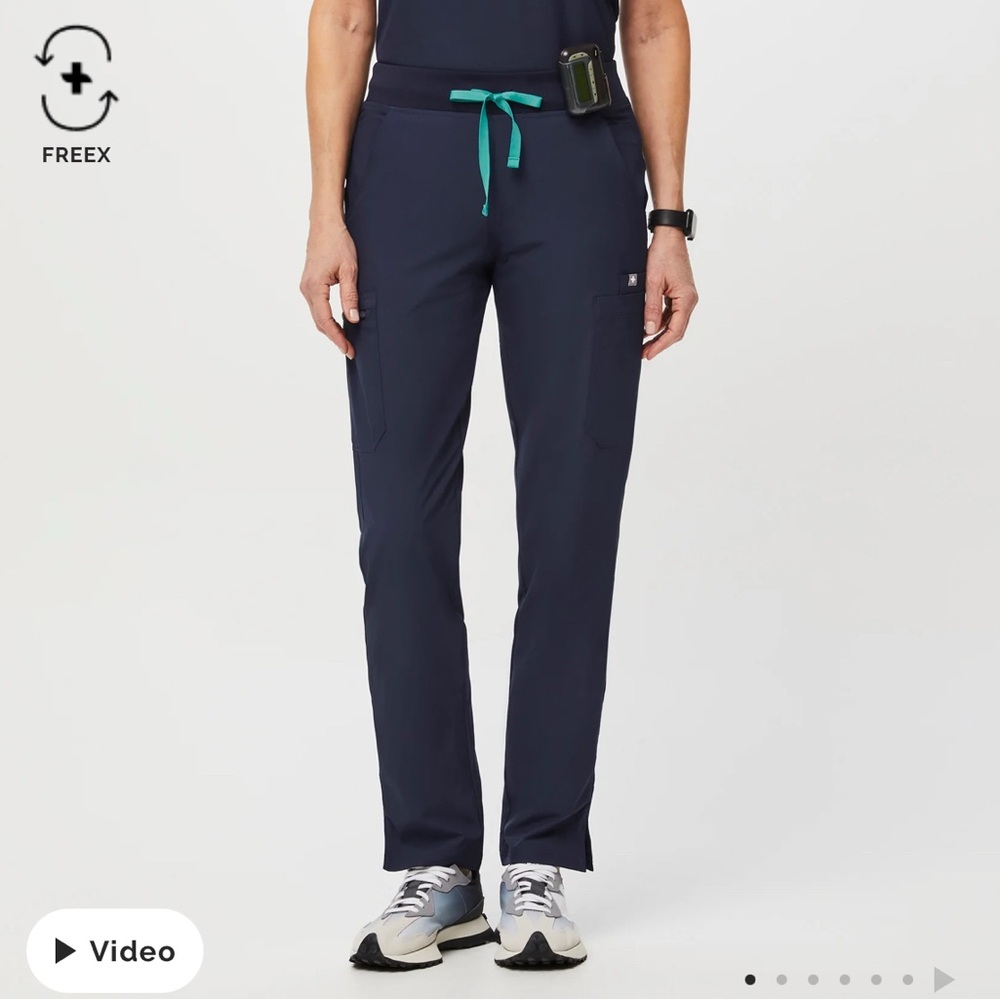NWOT Women’s Figs Navy Pants with Teal Accents in FREEx material